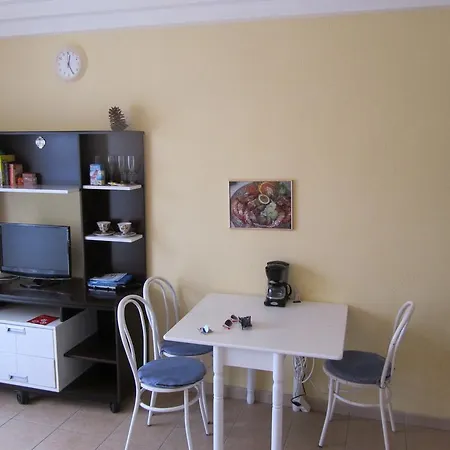 Orlando Torviscas 1 Bedroom Appartement